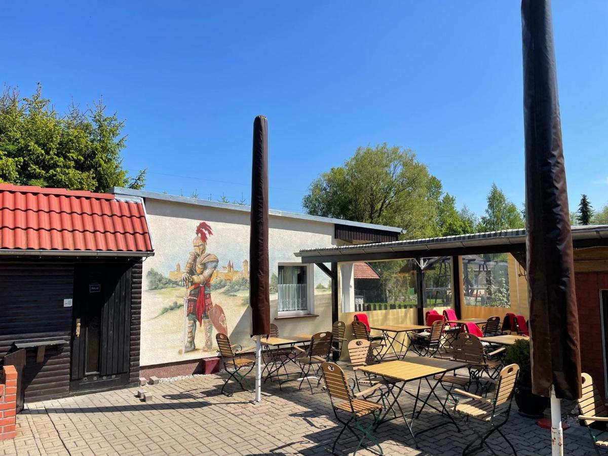 Schoener Ferienbungalow Umgeben Von Natur Und Nicht Weit Zur Ostsee Neubukow Εξωτερικό φωτογραφία
